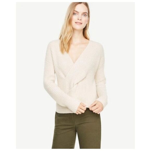 Ann Taylor V-neck cable braid sweater. Size L. - Picture 1 of 12